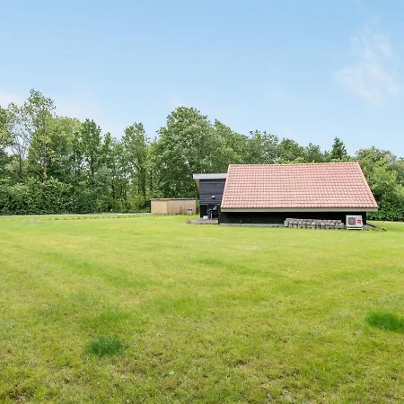 Tiia Holiday home *